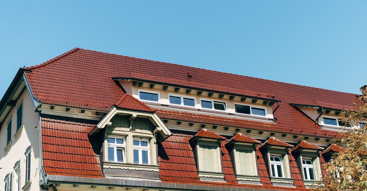 Seramik Granüllerle Mansard Çatı Yalıtımı: Enerji Tasarrufu ve Konfor için Adım Adım Rehber